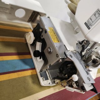 Remalladora Juki MO-644D