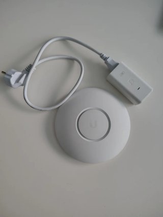 UniFi Ubiquiti AP AC Lite + Adaptador POE UniFi