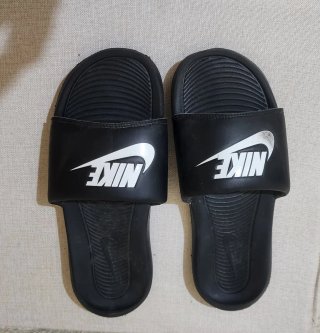 Chanclas Nike Negras
