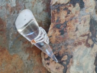 Anillo Plata Ley Diseño espiral con  circonitas