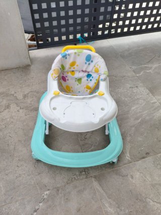 Tacatá y Silla Automática Bebé