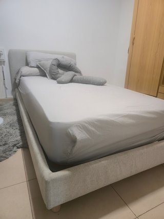 Cama Valma Chenilla Gris 90x200