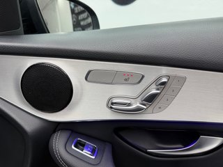 Mercedes-Benz GLC Coupé 2021 300de 306cv AMG LINE