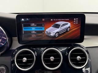 Mercedes-Benz GLC Coupé 2021 300de 306cv AMG LINE