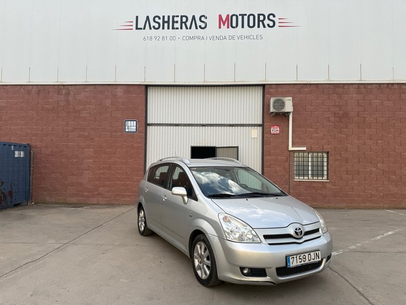 Toyota Verso 2005 - foto 1