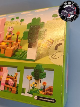 LEGO Minecraft 21268 Casa do Porco Bebé