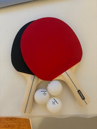 2 palas de ping pong + 3 pelotas
