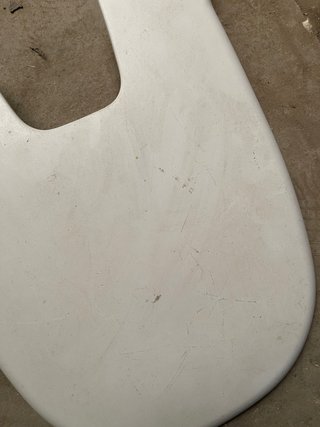Asiento Bidet Blanco con Soportes Metálicos