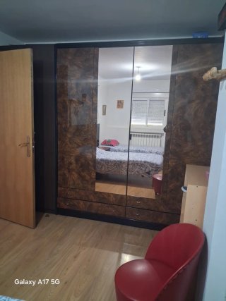Alquilo habitación doble para el día de el eclipse