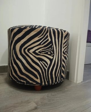 Puff redondo estampado cebra