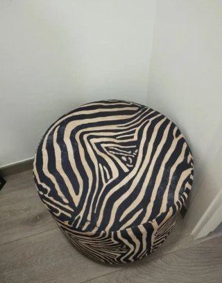 Puff redondo estampado cebra