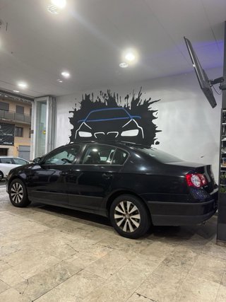 VOLKSWAGEN PASSAT 🟡 2.0 TDI 110cv NACIONAL PERFECT
