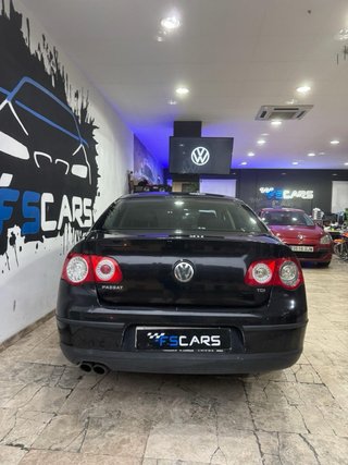 VOLKSWAGEN PASSAT 🟡 2.0 TDI 110cv NACIONAL PERFECT