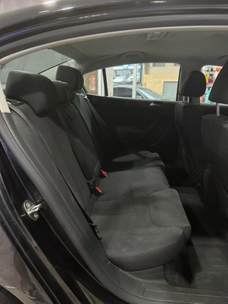 VOLKSWAGEN PASSAT 🟡 2.0 TDI 110cv NACIONAL PERFECT