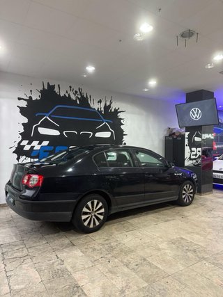 VOLKSWAGEN PASSAT 🟡 2.0 TDI 110cv NACIONAL PERFECT