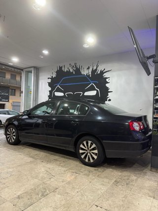 VOLKSWAGEN PASSAT 🟡 2.0 TDI 110cv NACIONAL PERFECT