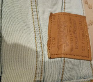 Pantalón LEVIS  vaquero hombre corto
