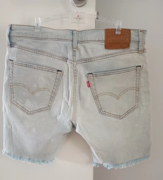 Pantalón LEVIS  vaquero hombre corto