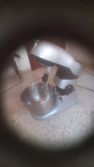 Amasadora plateada con bol