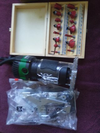 Fresadora Router 800W + Set Brocas