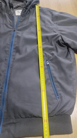 Sudadera con capucha y cremallera