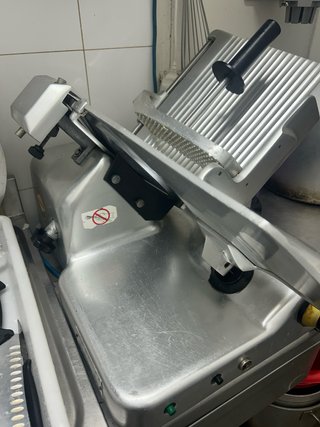 Cortadora de fiambres profesional