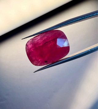 Rubí Imperial Corazón Púrpura 13.01 ct