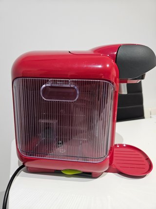 Cafetera Tassimo Bosch Roja