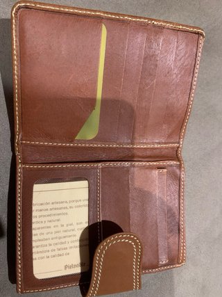 Cartera y porta llaves Pielnoble auténtica