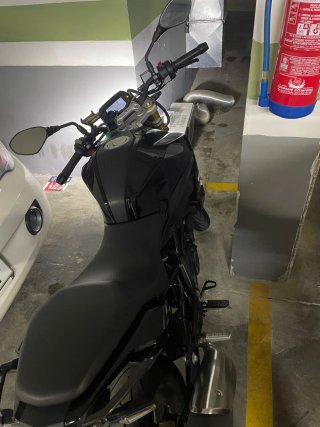 BMW Naked Negra - Vendo por viaje