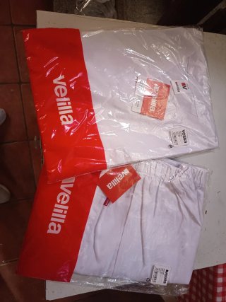 Traje blanco Veillia Talla 4XL sin estrenar