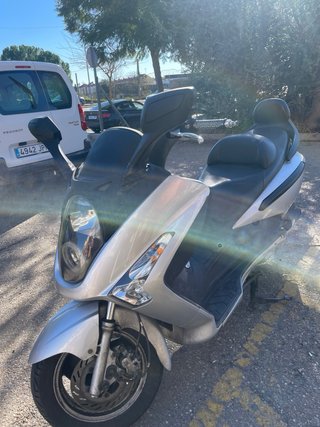 Moto SYM 125 Scooter