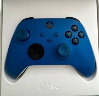 Xbox One S + 6 Giochi + Controller Blu
