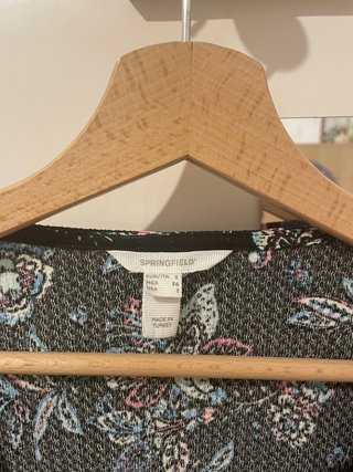 Vestido negro estampado floral verano