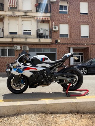 BMW S1000RR  2025 - 5000km
