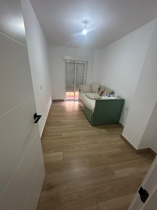 Cama Diván IKEA HEMNES con 2 colchones