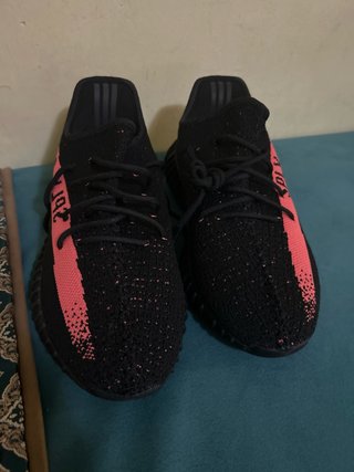 Adidas Yeezy 350 V2 (Negro/Rosa)