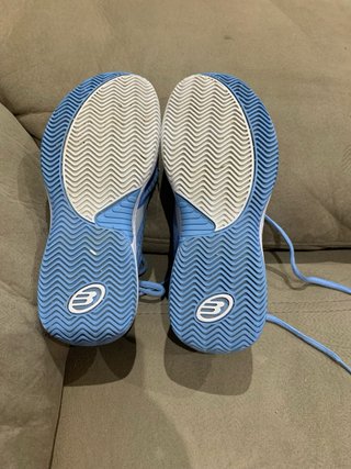 Zapatillas Bullpadel Betax. Azul Poco Uso