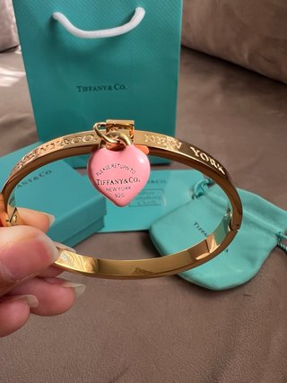 Pulsera Tiffany & Co. Corazón Rosa acero