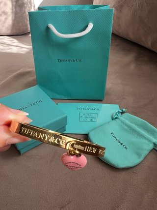 Pulsera Tiffany & Co. Corazón Rosa acero