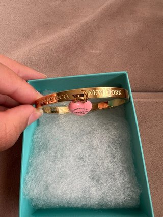 Pulsera Tiffany & Co. Corazón Rosa acero
