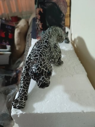 Figura Leopardo 39cm, ideal para adornos y decorac