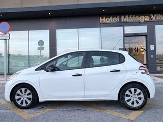Peugeot 208 2015
