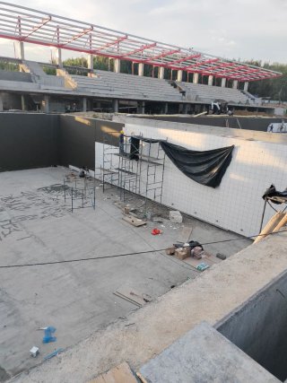 Albañil de construcción con 32 años de  experienci