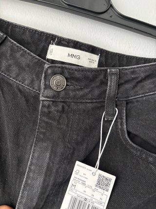 Falda vaquera de Mango (Talla M).
