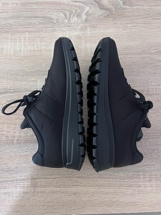 Zapatillas Prada Talla 39 Nuevas