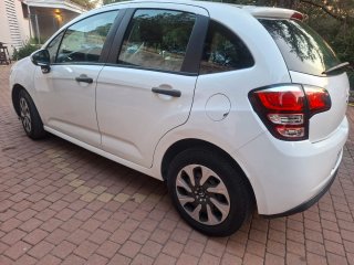 CITROEN C3 CON SOLOO 92 MIL KILÓMETROS