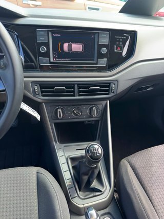 VOLKSWAGEN POLO 1.0 COMFORTLINE 04/2018 111.722 KM