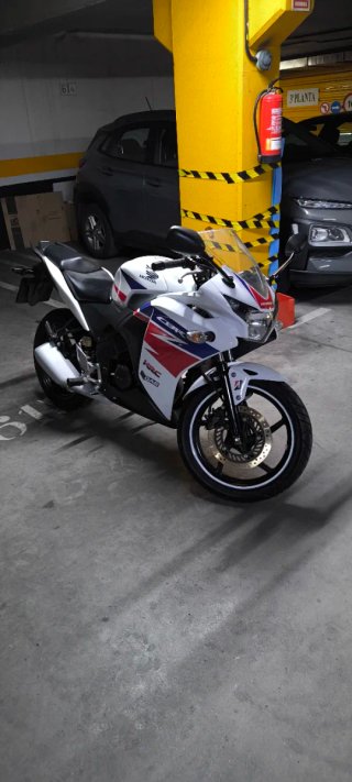 Honda CBR 125R 2016 - 16.000 km