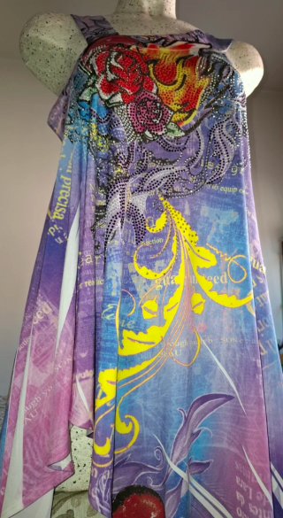 Top asimétrico estampado